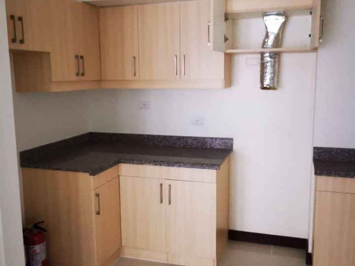 3BR condo DMCI in  Bagong Ilog Pasig City