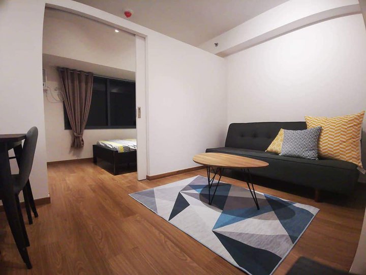 1 Bedroom Unit for Rent in The Rise Makati City