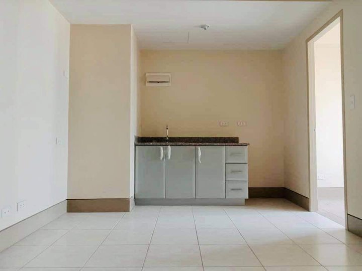 Mid Rise Condo 2-Bedroom 30.00 sqm PHP 9,000 month | 10% Down payment