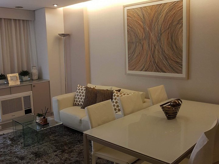 3 BR For Sale in Serendra Red Oak For Sale in BGC 3BR For Sale in BGC