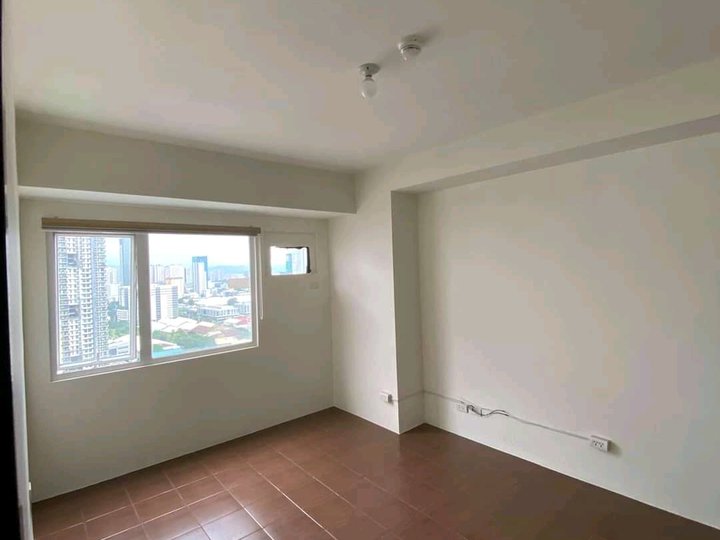 61 SQM 2BR RENT TO OWN CONDO IN MANDALUYONG