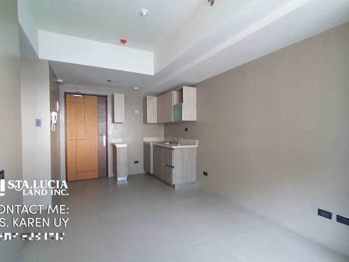 Preselling 2 bedroom Sta Lucia Residenze Madrid Cainta condo for sale