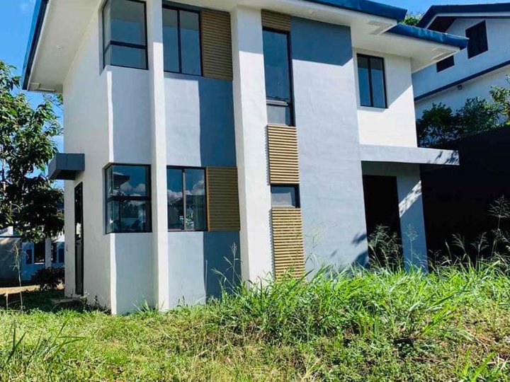 3-bedroom Single Attached House For Sale in Parkway Settings Nuvali