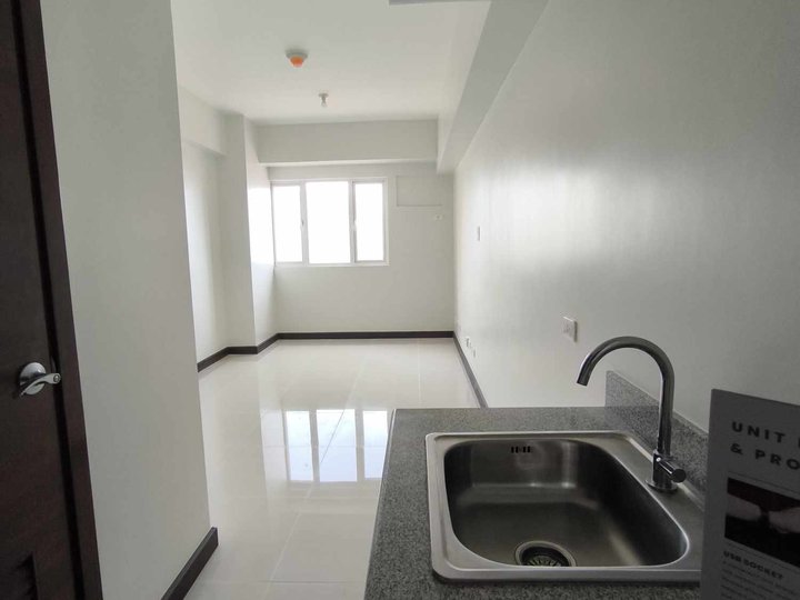 Condo in pasay studio cartimar libertad