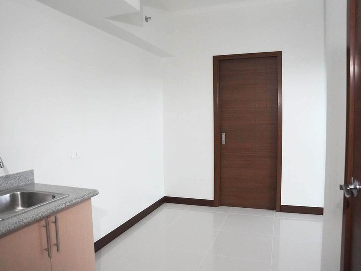 Ready for occupancy For sale condominium in pasay near Philippine General Hospital