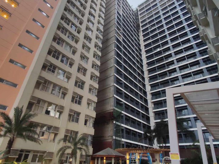 Makati Condo Rent to Own in Paseo De Roces near Kings Court