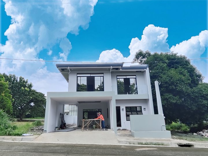 4-bedroom Single Attached House For Sale in Antipolo Rizal