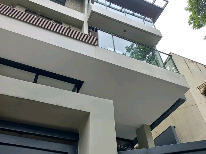 4-bedroom Duplex / Twin House For Sale in Cubao Quezon City / QC Metro Manila