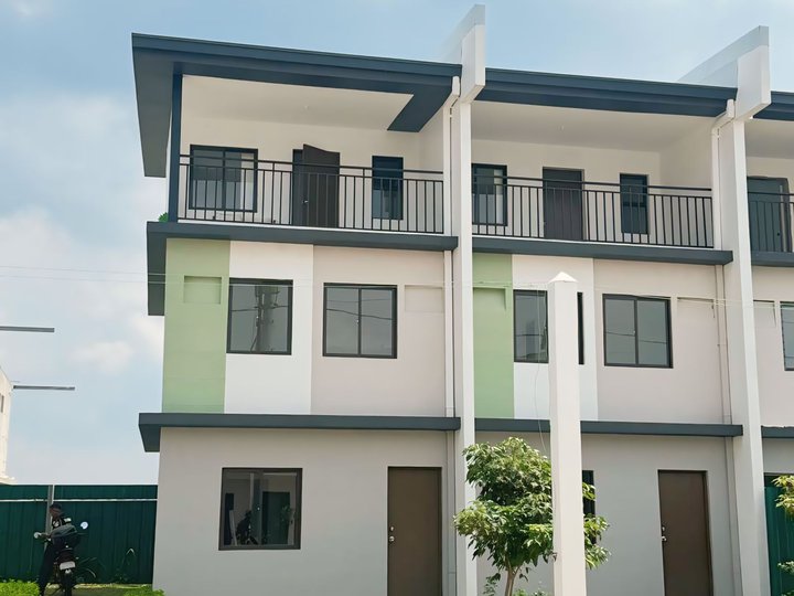 4-Bedrooms Townhouse For Sale in Nuvali Calamba Laguna