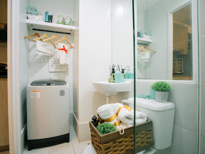 1BR with Amenity View