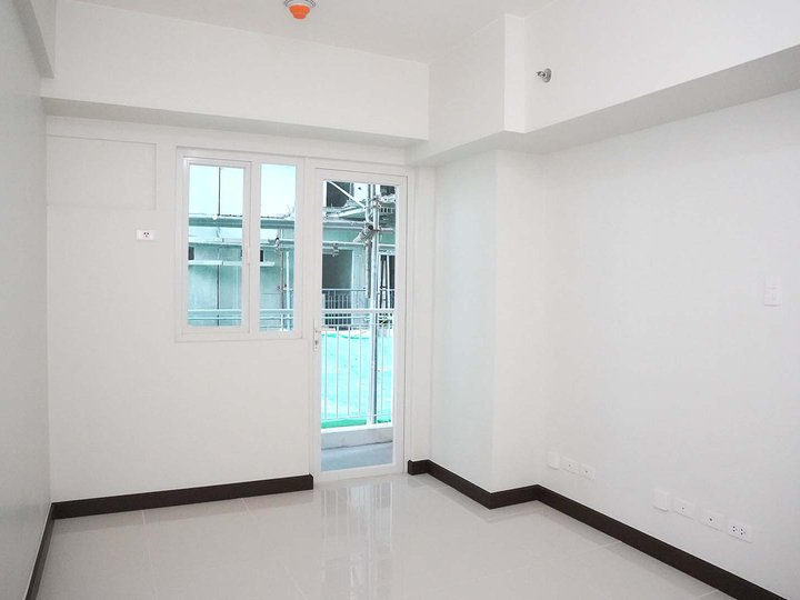 Move-in Ready: Rent-to-Own Studio Condo with Balcony in Pasay