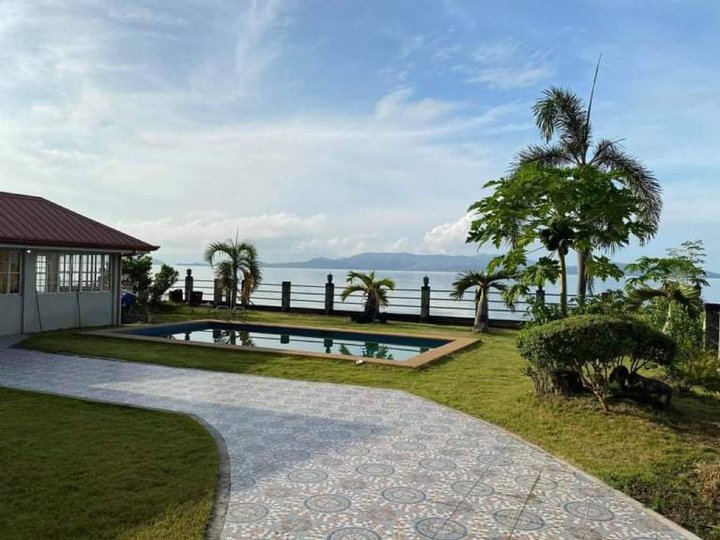 For Sale Vacation House or House and Lot beside of Taal Lake
