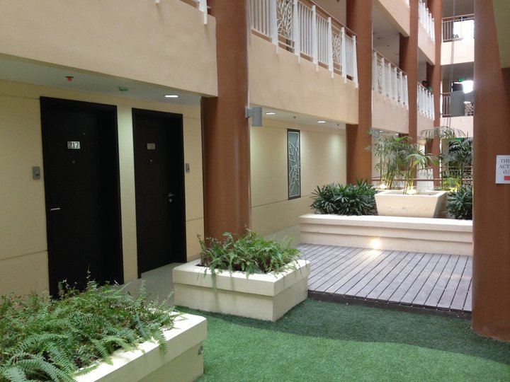 Condo for Sale 3-BR 58 sqm with balcony 25K Monthly in Rochester BGC