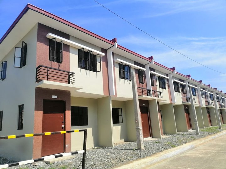 Murang Pabahay (Townhouse Type)