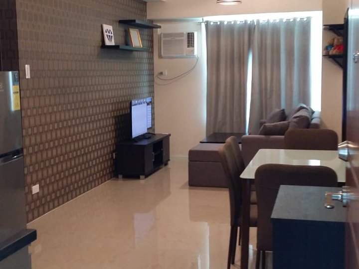 49.00 sqm 2-bedroom Condo w/ Parking For Rent in Makati Metro Manila