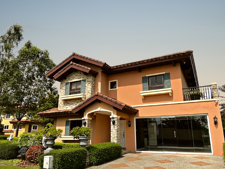 5-Bedroom Single Detached House For Sale in Portofino Daang Hari