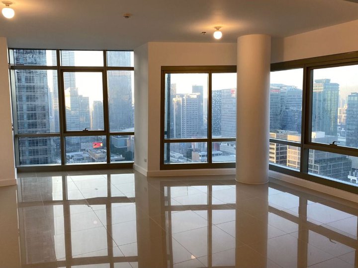 1BR at East Gallery Place BGC - CRL0125