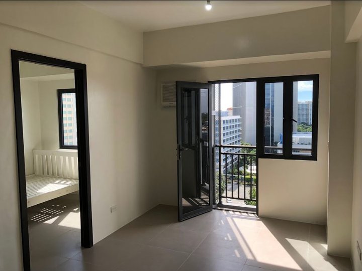 RFO 32.61 sqm 1-bedroom Condo For Sale in Alabang Muntinlupa