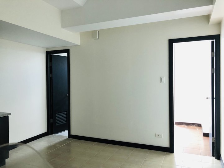 2 Bedrooms Condo in Makati For Sale Rent to Own along Edsa Chino Roces