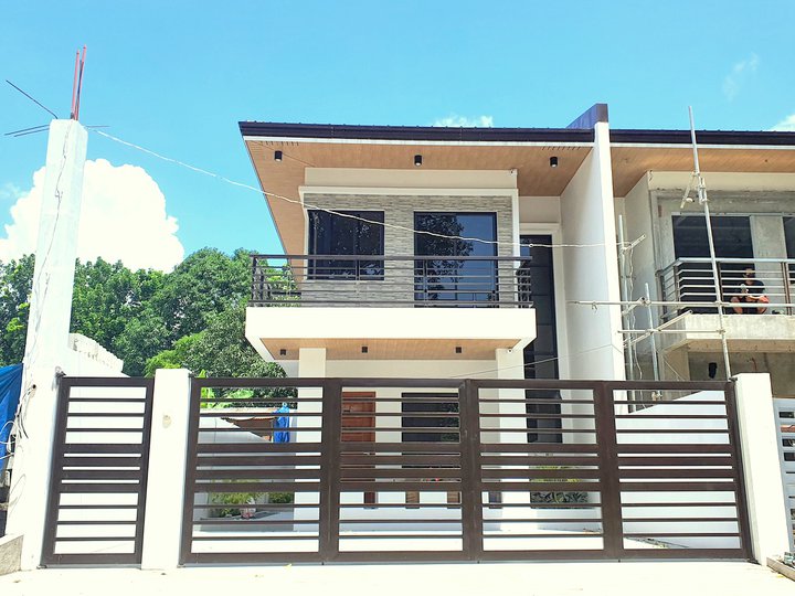 4-bedroom Single Attached House For Sale in Antipolo Rizal