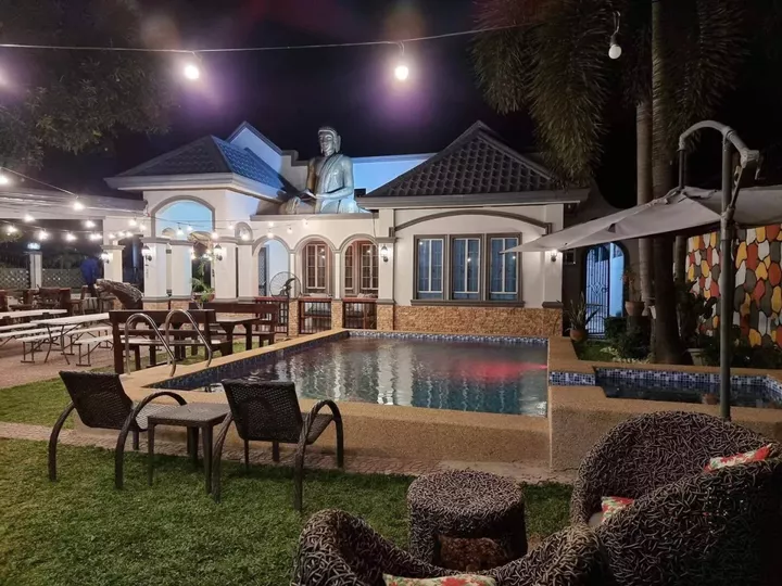 For Sale Pool Villa Resort Type House in Angeles City Pampanga