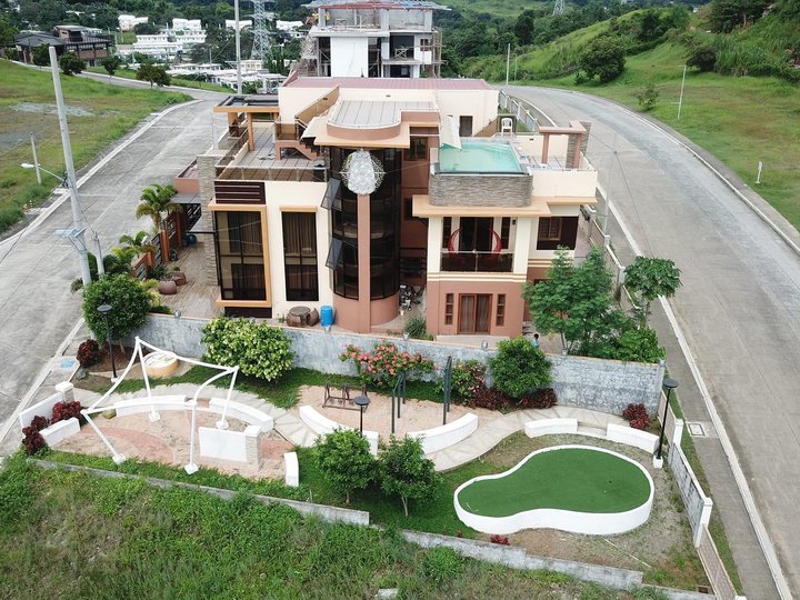 8-bedroom Single Detached House For Sale in Antipolo Rizal