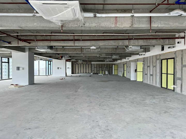 For Sale: Bare Commercial Office Space in Pasay, Metro Manila