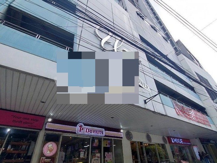 Foreclosed 45.50 sqm 2-bedroom Residential Condo For Sale in Malate, Manila. Near in UP Manila