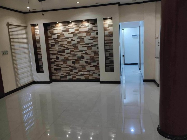 3BR House and Lot for Sale in BF Almanza, Las Pinas