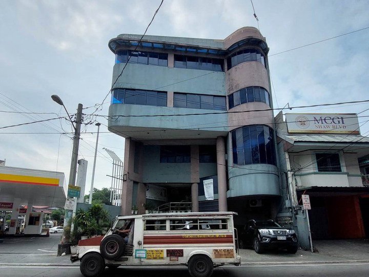 4 Storey Commercial Building for Sale in Mandaluyong City