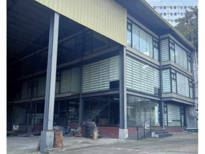 FOR SALE 1,804 sq m warehouse Payatas very  near Commonwealth Wide Road