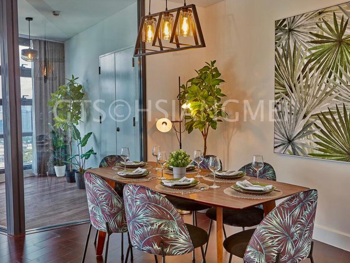 Tropical Contemporary 2-Bedroom Condo for Rent in Garden Tower, Makati