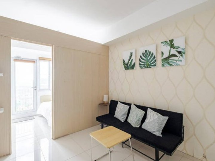 1BR CONDO UNIT for SALE at GRASS RESIDENCES near Trinoma and SM North EDSA
