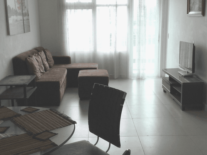 1 BR - 56 SQM, Fully Furnished in Red Oak at Two Serendra