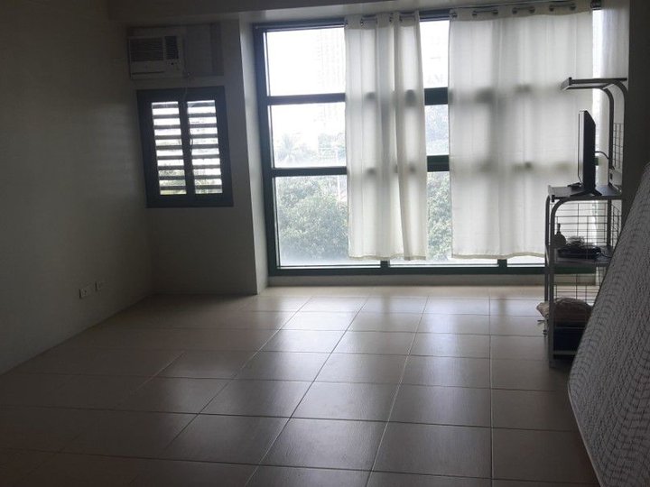 For Rent Studio @ Symphony Towers Timog