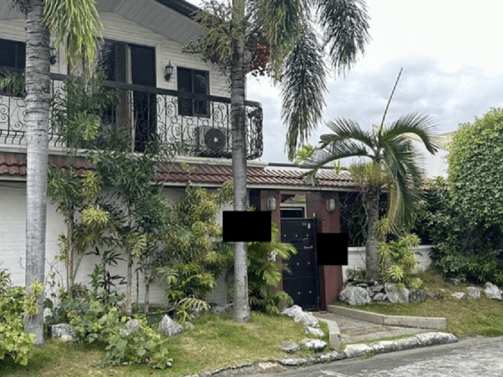 436sqm Bungalow for Sale in BF Homes Paranaque City