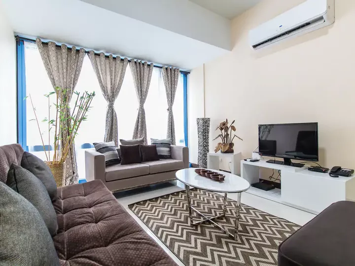 For Rent One Bedroom @ Two Central Makati