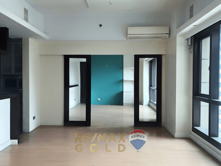 For Sale: Spacious 1 bedroom condo in THE SHANG GRAND TOWER