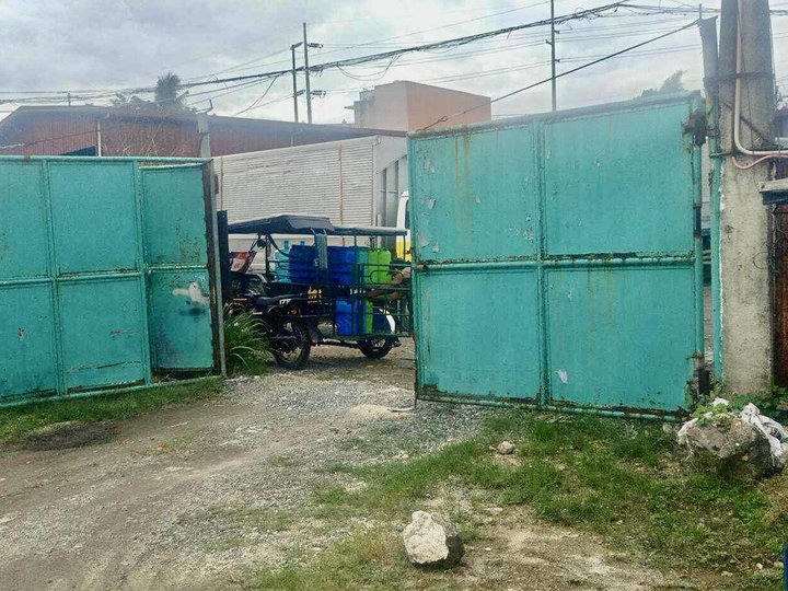 COMMERCIAL LOT FOR SALE in STA. ROSA LAGUNA