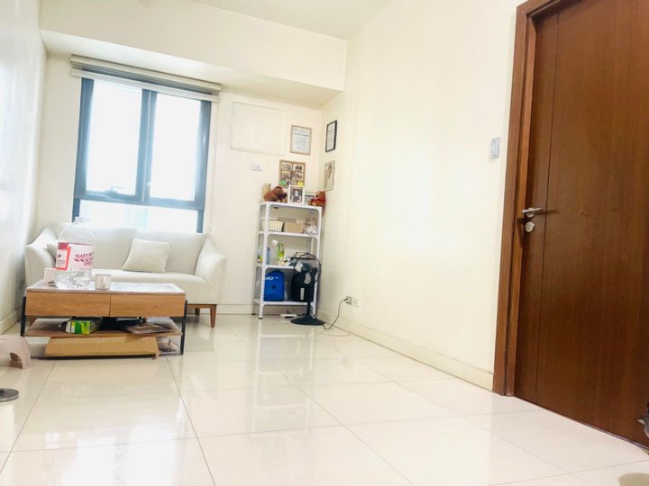 For Rent One Bedroom @ The Sapphire Bloc West
