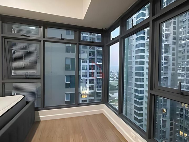 "Solstice Tower 2 Hippodromo, Makati, Metro Manila  2 br with balcony 82SQM 2 br Fullyfurnished !