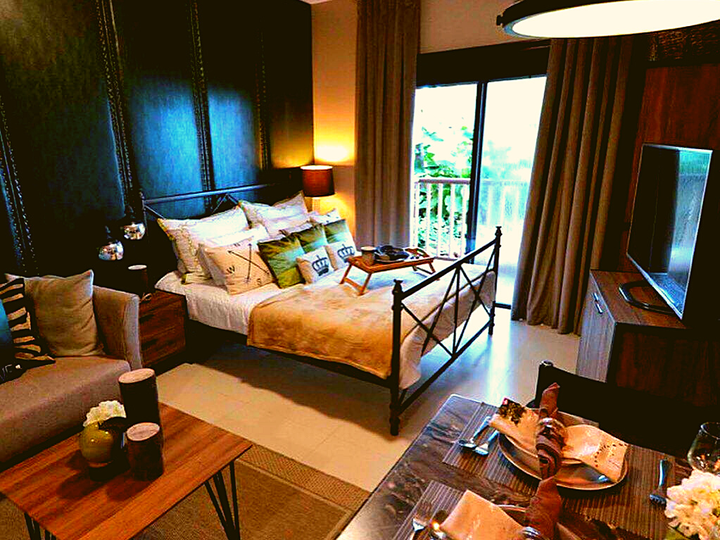 Condominium Unit For Sale in Tagaytay Studio with Balcony