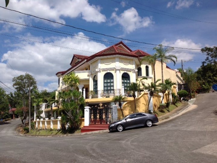 5BR House and Lot For Sale in Parkridge Estate Valley Golf, Antipolo