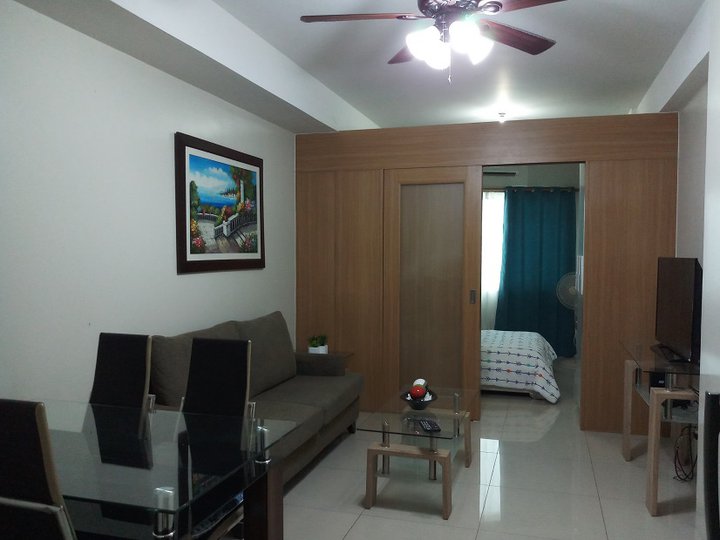 32 sqm fully furnished condominium unit at Shell Residences