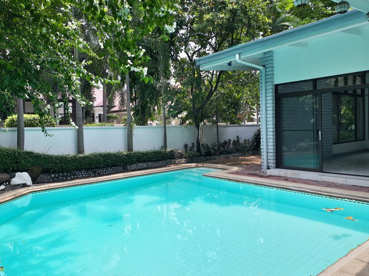 4-bedroom Townhouse For Rent in Bel-Air Makati Metro Manila