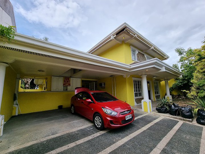 FOR RENT: 4 Bedroom House in Ayala Alabang - P100K/month
