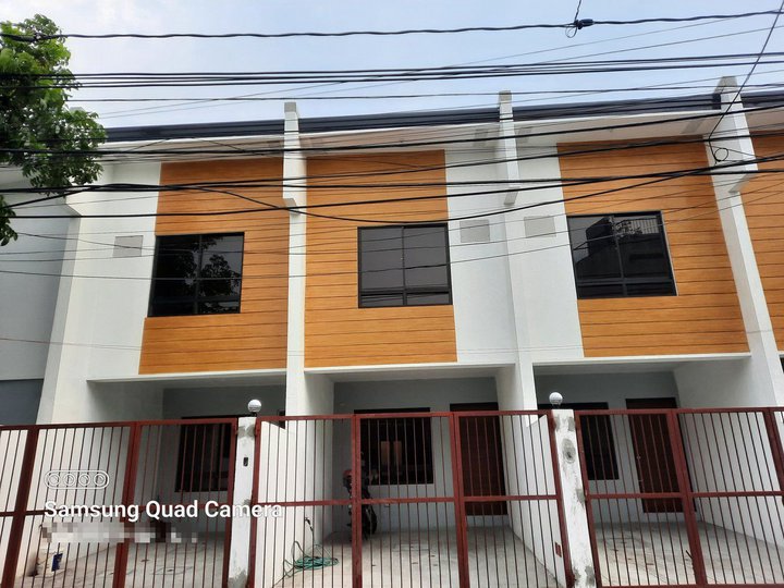 Townhouse for sale near Sm center All home and Zapote road