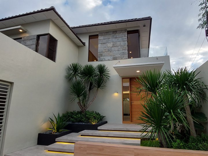 2 Storey Single Detached with modern Design