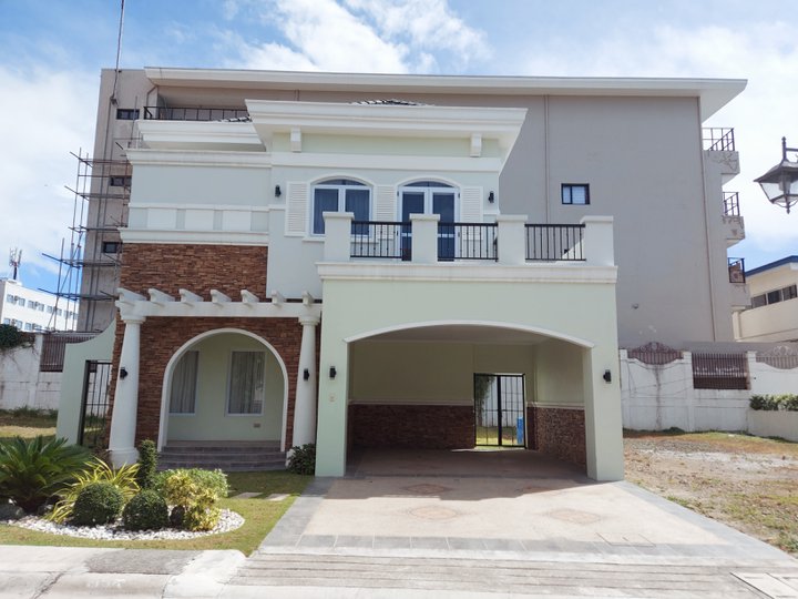 Amelie House For Sale in Versailles Alabang
