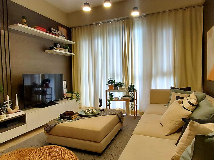 180sqm 3 Bedroom Luxury Condo For Sale